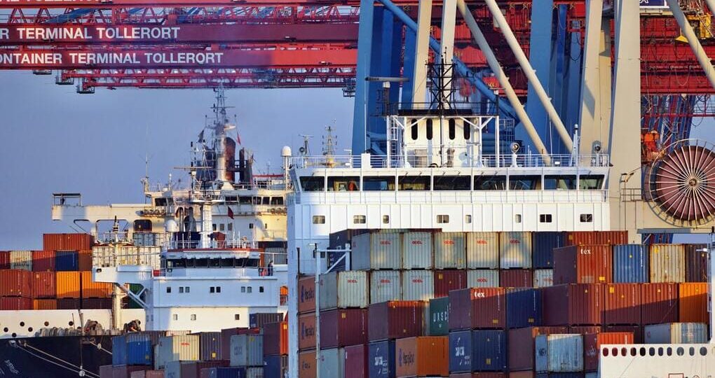 ¿Por qué usar carga marítima? Beneficios para empresas en Venezuela