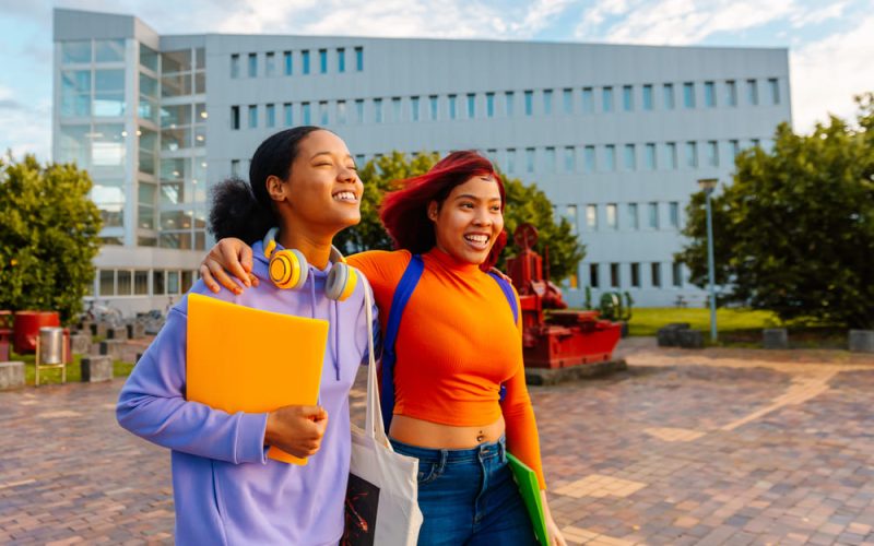 Formación en Biotecnología en Ciudad de Panamá: programas y beneficios en la Universidad Latina